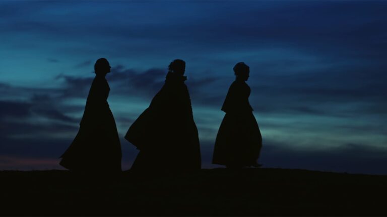 Portrait of a Lady on Fire: A Fresh Take on an Old Love Story